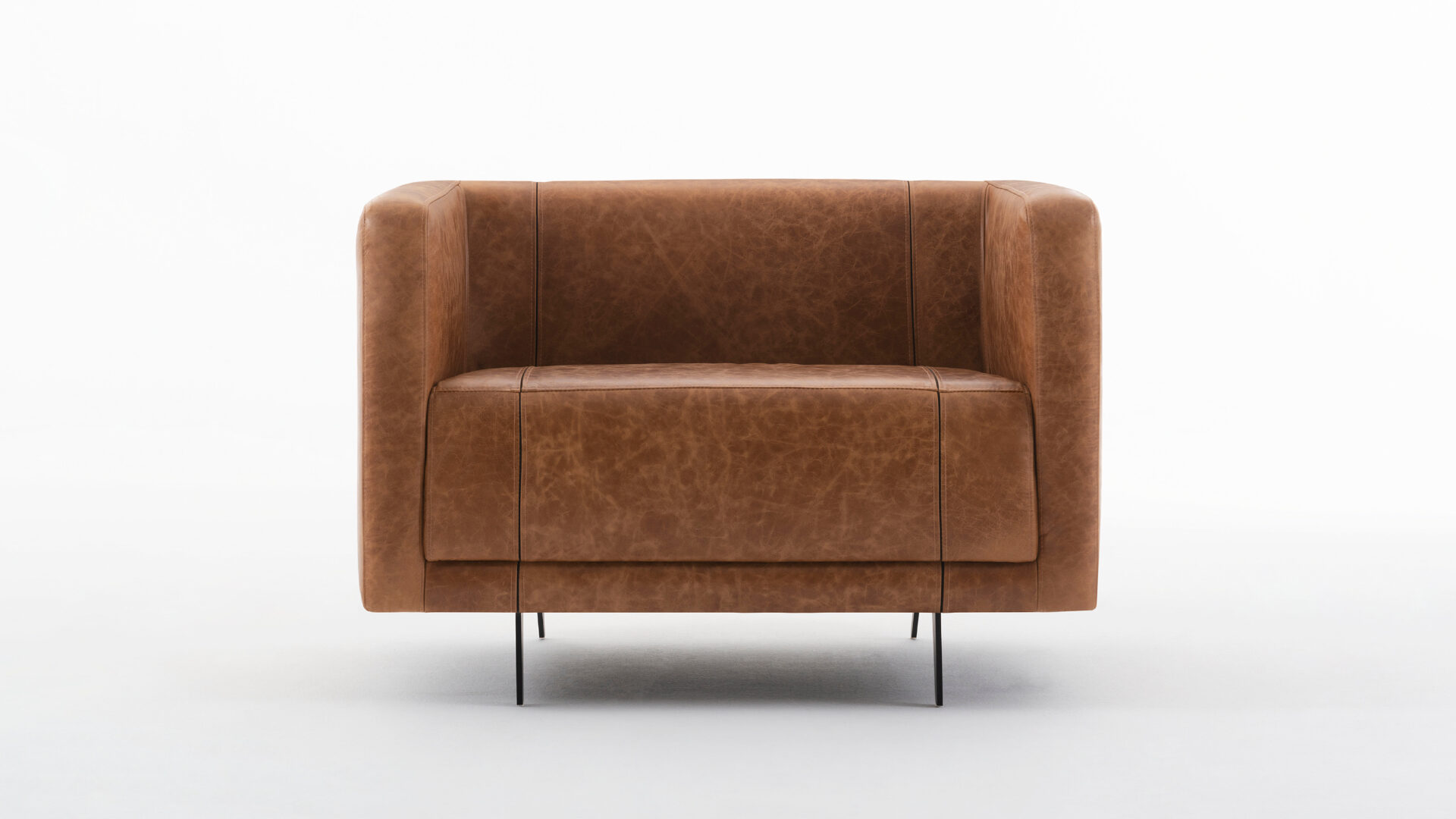 Hera Poltrona – by Emerson Borges